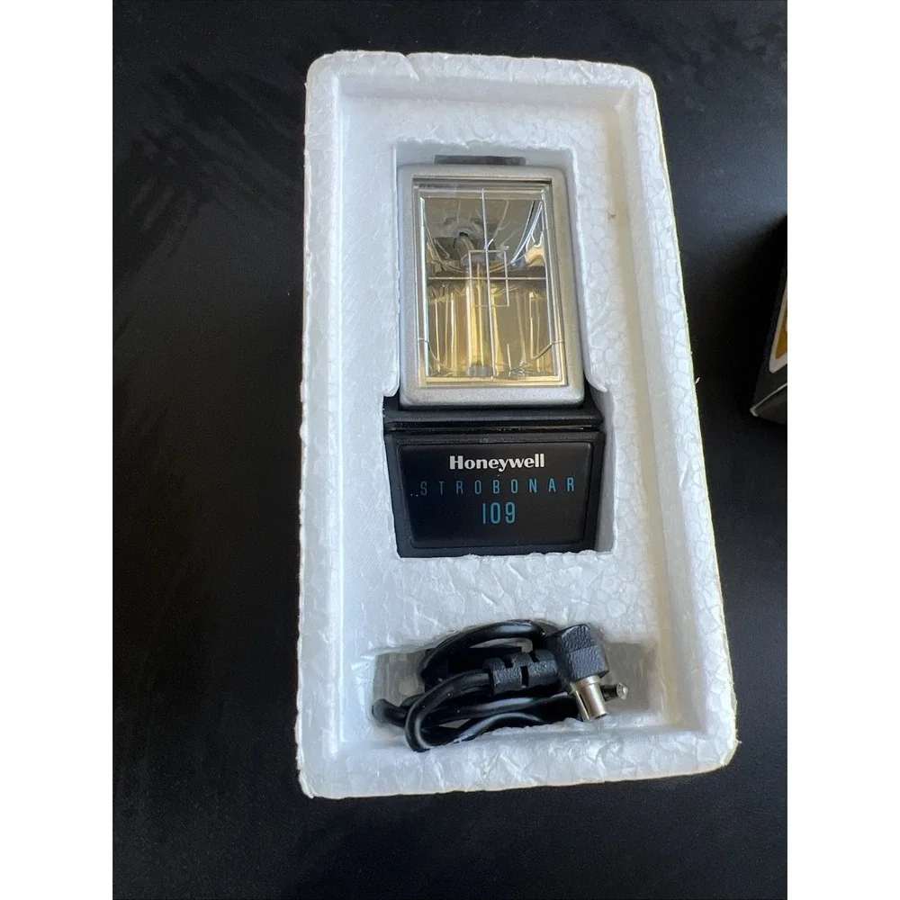Honeywell Salve Strobonar 109 Compact Flash Unit. Pre-owned